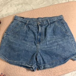 american eagle high waisted mom jeans